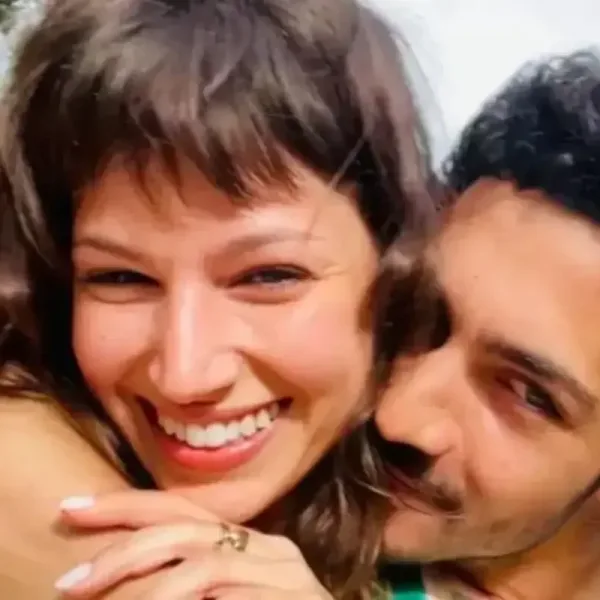 Úrsula Corberó y el Chino Darín anunciaron que serán padres