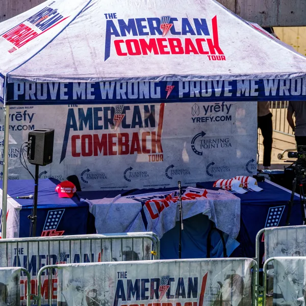 Estados Unidos: murió un activista conservador y aliado de Trump tras un tiroteo