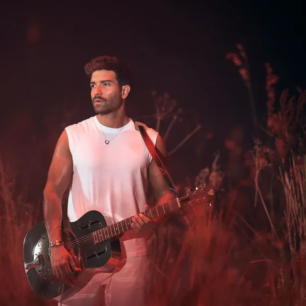 Pablo Alborán lanza "Vámonos de Aquí",  el tercer adelanto de su álbum 