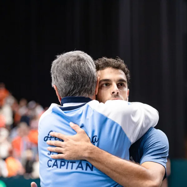 Argentina clasificó al Final 8 de la Copa Davis: Zeballos y Molteni sellaron la serie 3-0 