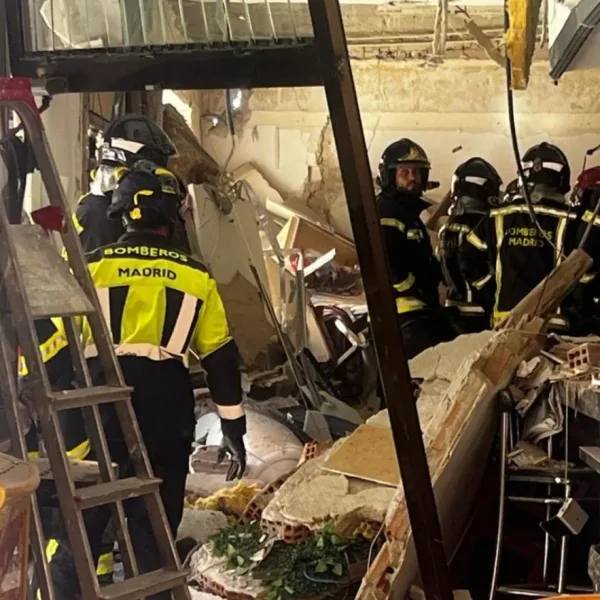 Explosión en bar de Madrid por acumulación de gas dejó 25 heridos y un fallecido