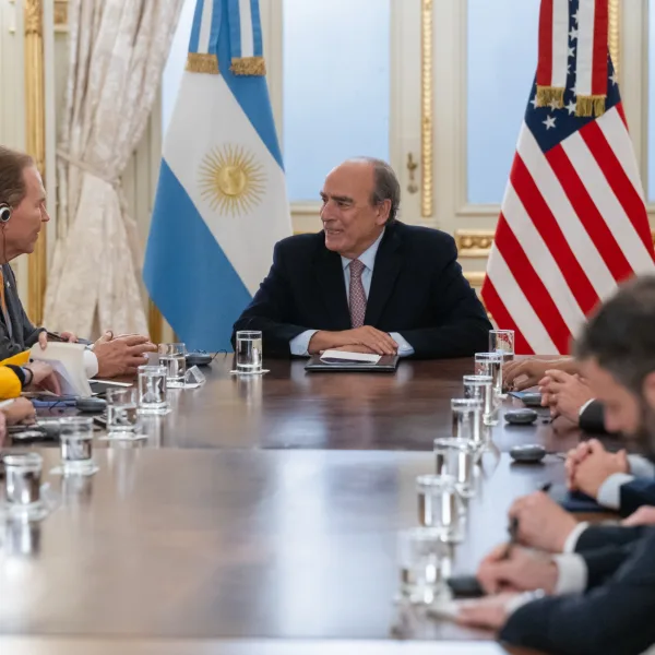 Francos recibió a una delegación de congresistas de Estados Unidos en Casa Rosada