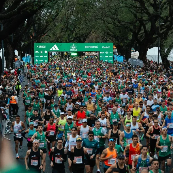 Habtamu Birlew ganó la Maratón de Buenos Aires, que fue récord con 15.000 participantes