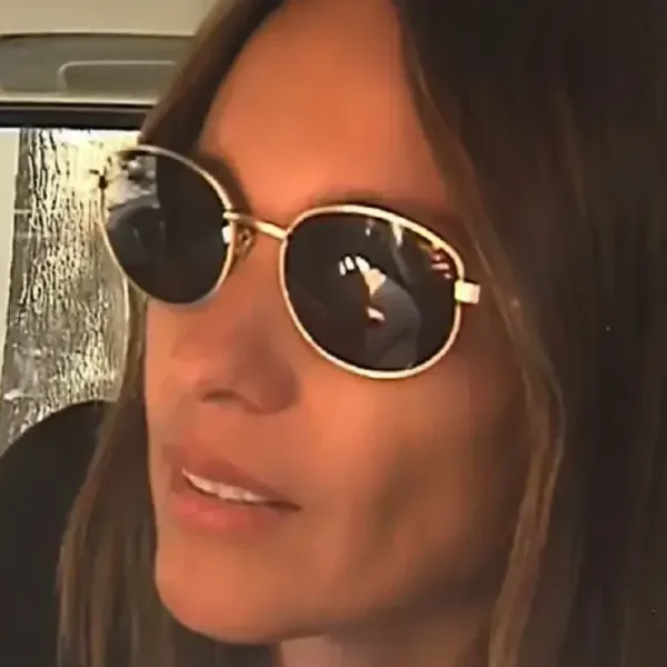 Pampita sufrió un robo en su domicilio y se emocionó al recuperar los teléfonos con fotos de su hija 