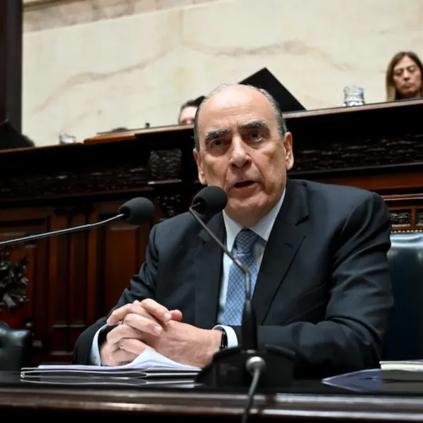 La oposición en Diputados pide interpelar a Francos e iniciar una moción de censura