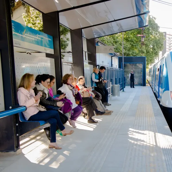 Los maquinistas protestan por segundo día consecutivo: los trenes funcionan a 30 km/h y hay demoras
