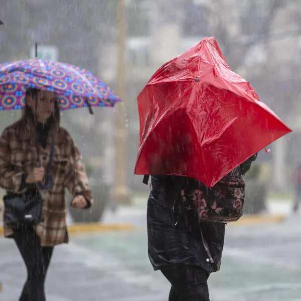 Alerta por tormentas y vientos intensos en Buenos Aires, el AMBA y 21 provincias