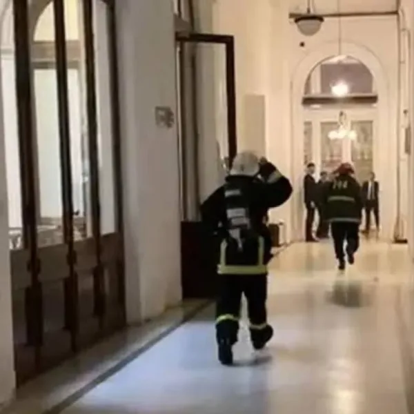 Pánico en la Casa Rosada por un principio de incendio cerca del despacho de Caputo