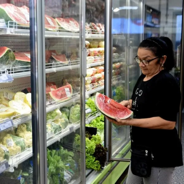 Inflación de alimentos se aceleró en el último mes: azucares y panificados los aumentos más evidentes