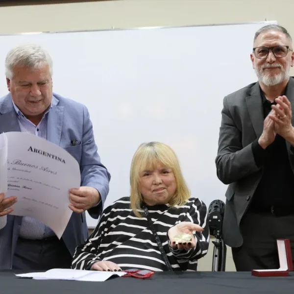 María Moreno recibió el título de Doctora Honoris Causa de la UBA: “¿No sienten un cierto morbo al premiarme?”