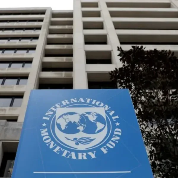 El FMI espera menor crecimiento y mayor inflación para Argentina; Milei se reúne con Trump; La Selección juega con Puerto Rico y más