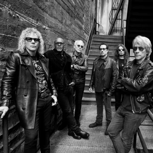 Bon Jovi y Robbie Williams se unen en "We Made It Look Easy"