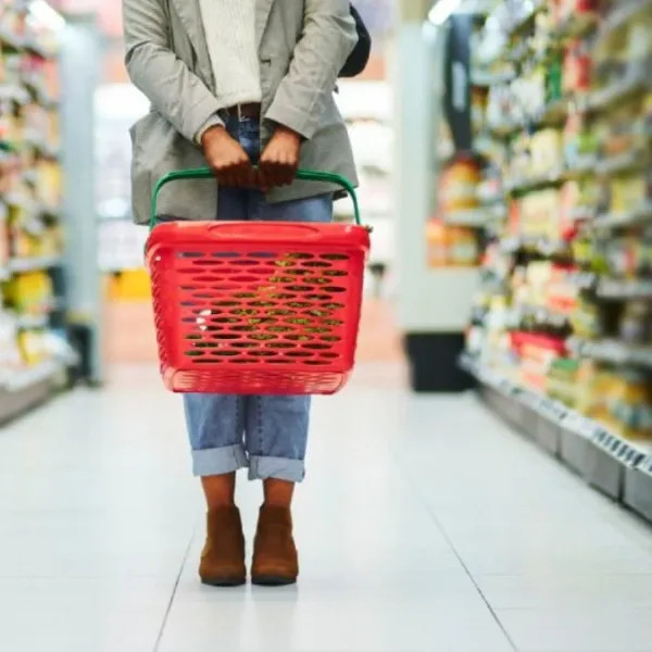 El consumo masivo cayó un 3,7% en septiembre por la baja de ventas en supermercados y mayoristas