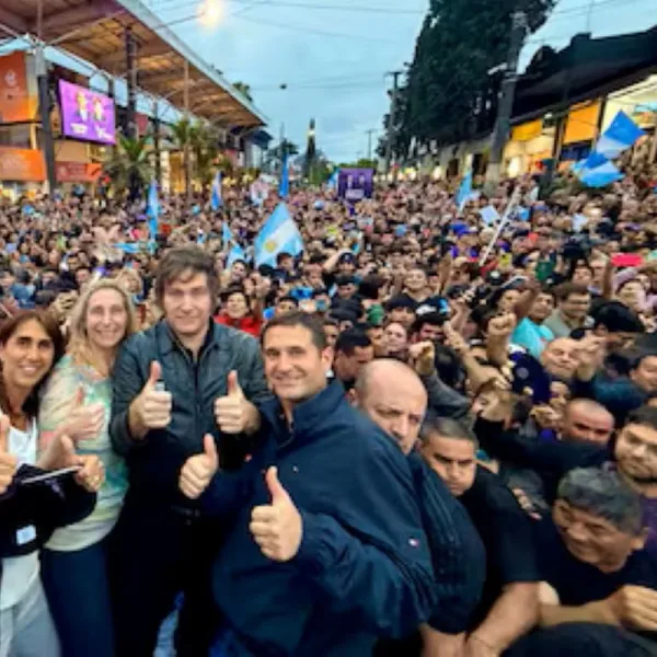Javier Milei desembarca en Tucumán con un llamado al cambio y respaldo a sus votantes