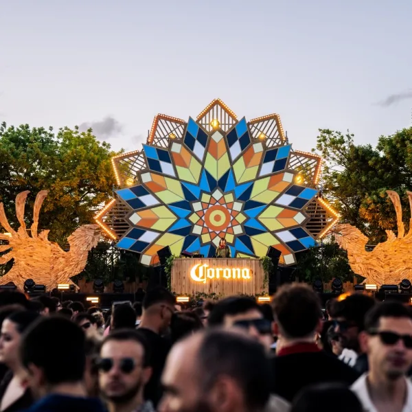  Corona celebró sus 100 años con un Sunset a pura música en Ciudad Universitaria