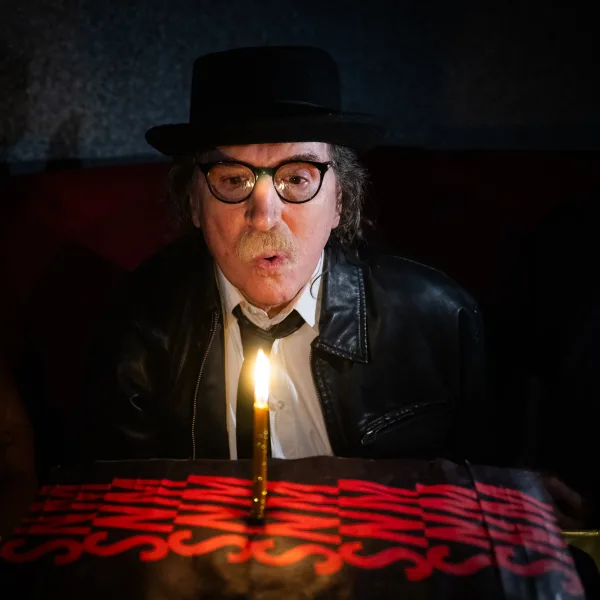 Charly García cumple 74 años y sigue escribiendo la historia argentina en canciones