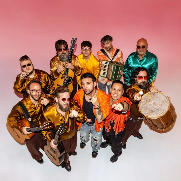 Los Tabaleros presentan "Todo es Folklore"
