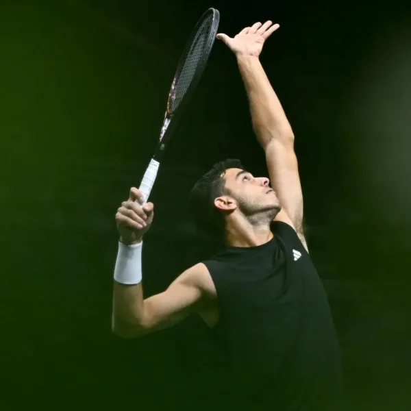 Francisco Cerúndolo tuvo un sólido debut en el Masters 1000 de París