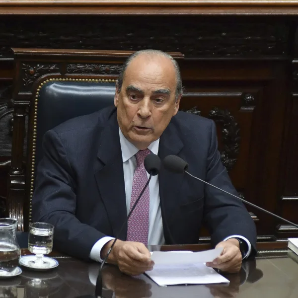 Francos negó cambios en su futuro político y ratificó su rol dentro del Gabinete