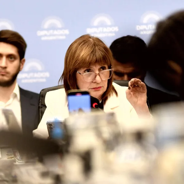 Bullrich activará alerta máxima en las fronteras por violencia en Brasil