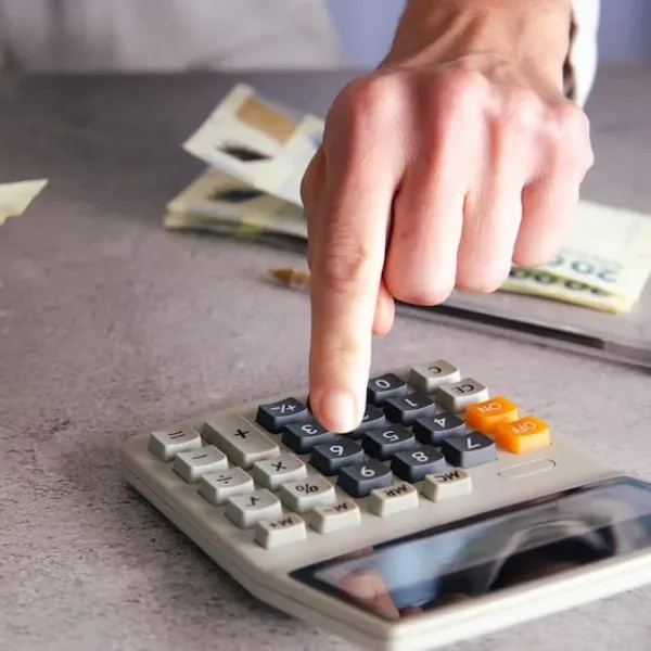 Aumentos: noviembre trae subas en transporte, alquileres y prepagas