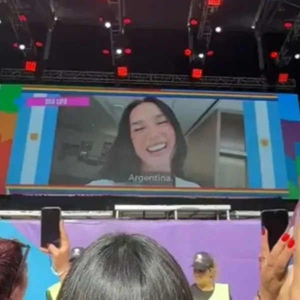 Dua Lipa dijo presente en la Marcha del Orgullo LGBTIQ+ de Argentina