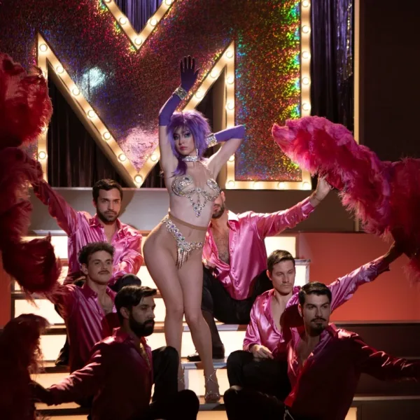 Sofía Gala Castiglione se convierte en Moria Casán: estas son las primeras imágenes de la serie