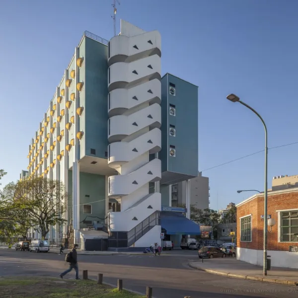 Incertidumbre y crisis en los hospitales navales de Buenos Aires y Punta Alta