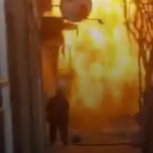 Escape de gas y fuego en Caballito en la vía pública: hay un herido