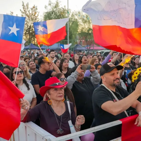 Chile vive una jornada decisiva: elecciones presidenciales y parlamentarias ponen al país en la cuerda floja