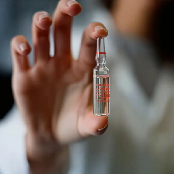 Presentan un proyecto para crear un programa de apoyo a víctimas del fentanilo adulterado