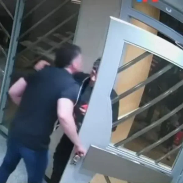 Se entregó uno de los viudos negros que atacó a un psicólogo en Palermo