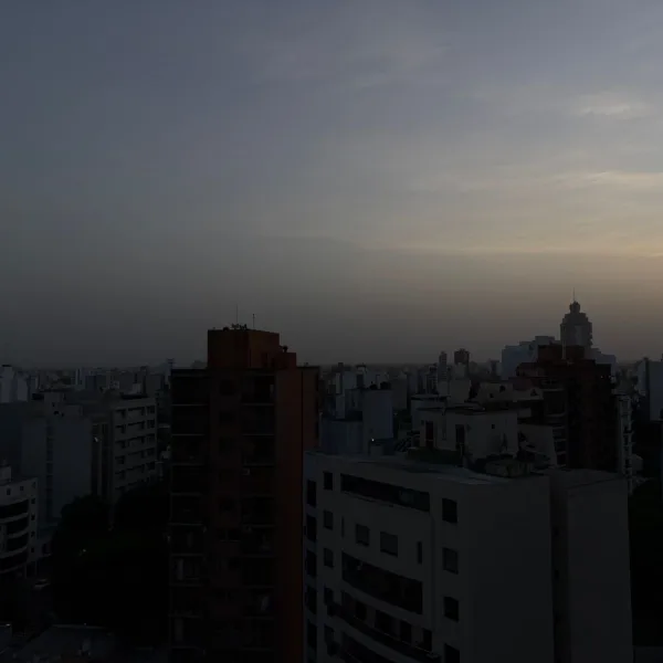 Una nube de polvo avanza hacia Buenos Aires tras el temporal en la Patagonia