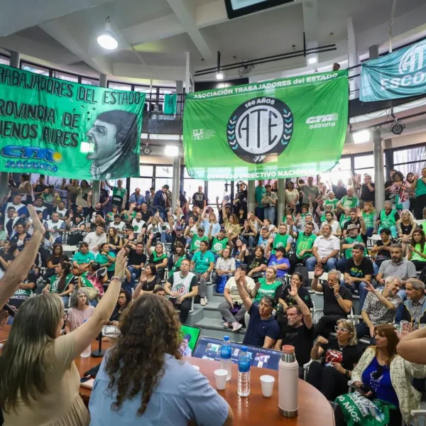 Contra la reforma laboral | Comenzó el paro de ATE y Aguiar amenazó con cortes durante las fiestas de fin de año