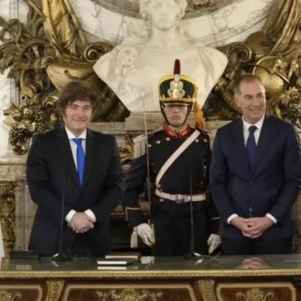 El Gobierno le devolvió el Renaper a Interior, pero mantiene Turismo y Migraciones bajo el control de Adorni y Bullrich