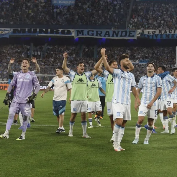 Racing eliminó a River y está en cuartos: de la ilusión de Costas por el título al año "totalmente negativo" de Gallardo
