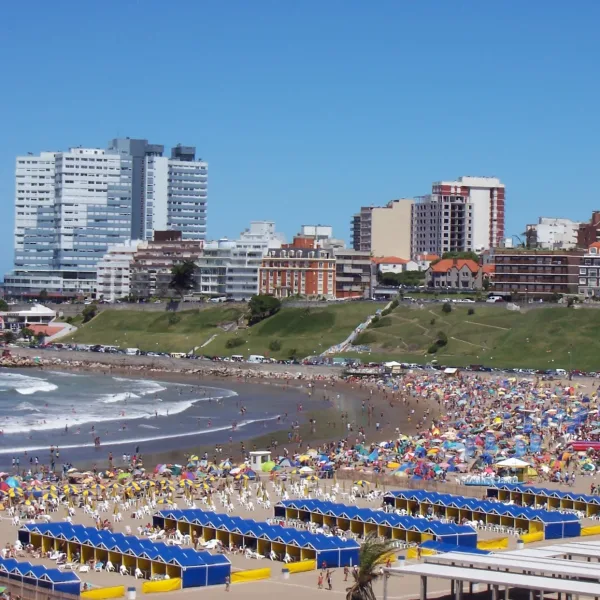 Mar del Plata: murió una periodista tras caer 25 metros mientras se sacaba una foto