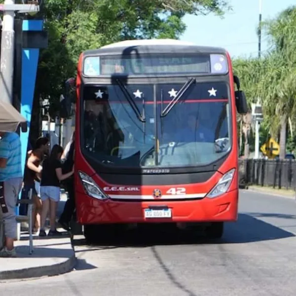 Aumentan 15 por ciento las tarifas de los colectivos en la provincia de Buenos Aires
