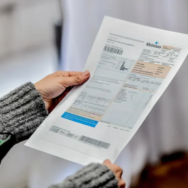 El Gobierno nacional anuncia reformulación de los subsidios a la luz y el gas: millones de hogares quedarán por fuera 