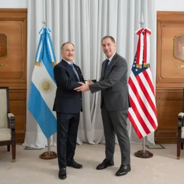 Diego Santilli recibió al embajador de Estados Unidos en casa Rosada