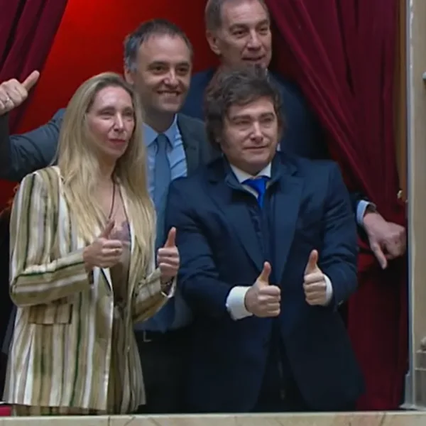 En un contexto de máxima tensión, juran los diputados electos