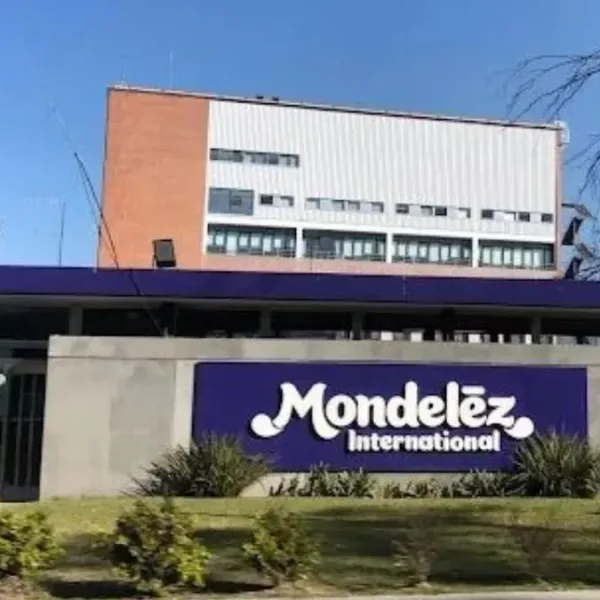 Mondelez suspende 2.300 trabajadores tras frenar su producción por tres semanas
