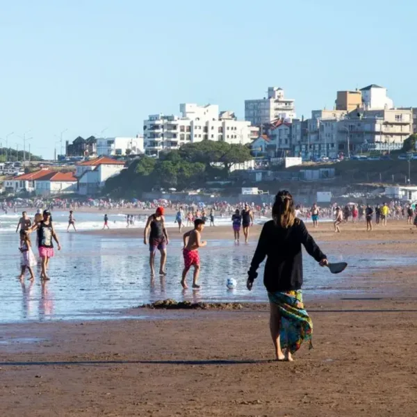 Turistas gastaron casi $250 mil millones en el último fin de semana largo del año