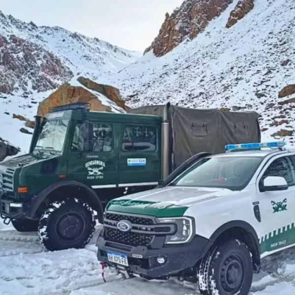 Rescataron a tres montañistas que habían desaparecido en un cerro de Mendoza