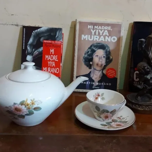 Un empresario compró el juego de té con el que Yiya Murano envenenó a sus amigas