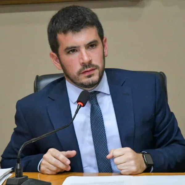 Leonel Chiarella, el intendente santafesino, fue elegido presidente nacional de la UCR