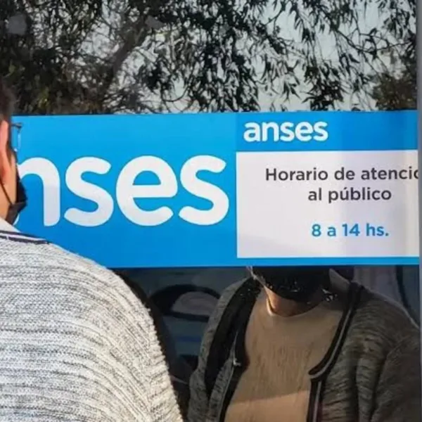 Las jubilaciones aumentarán 2,5 % en enero y la mínima seguirá por debajo de los $350.000