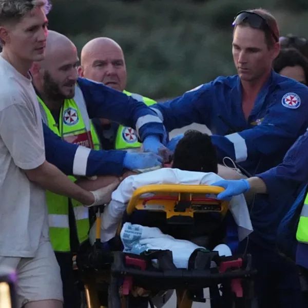 Ataque antisemita en Australia deja al menos 11 muertos durante una celebración judía en Bondi Beach