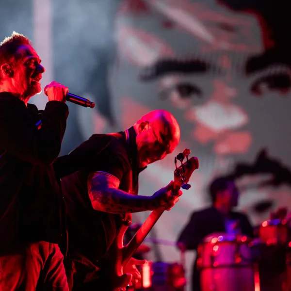Los Fabulosos Cadillacs y un show demoledor, en su primera noche en Ferro