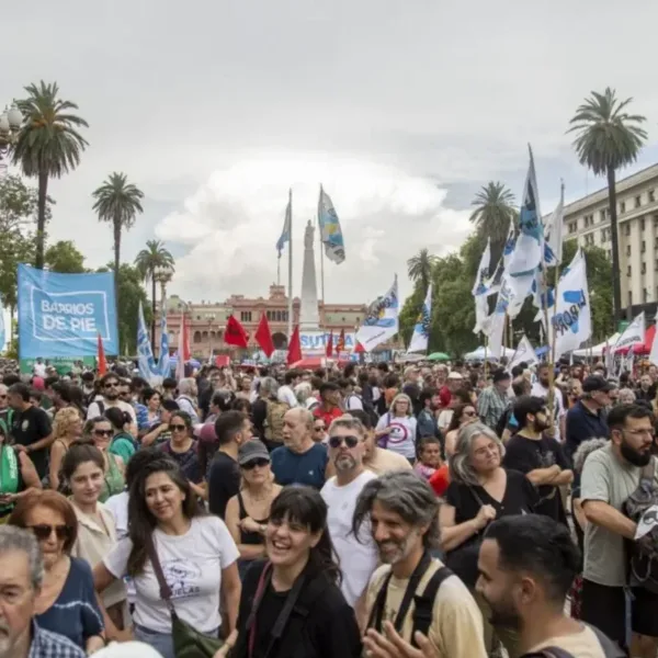 La CGT se moviliza contra la reforma laboral; Fecha confirmada para la Finalíssima; Crece la tensión entre EEUU y Venezuela y más...